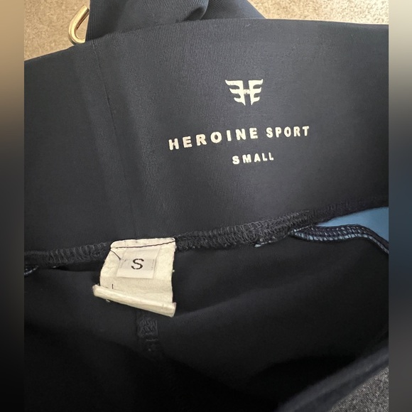 Heroine Sport crop leggings - Picture 2 of 3